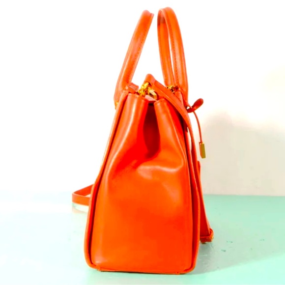 MCM Leather Cross Shoulder Bag Authentic + Dust Bag 🌹❤️🌹 - Picture 5 of 11